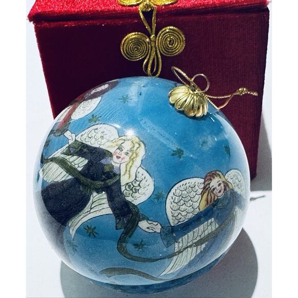 Li Bien "The Angels" Large Reverse Hand Painted 2001 Glass Christmas Ornament - Picture 4 of 9